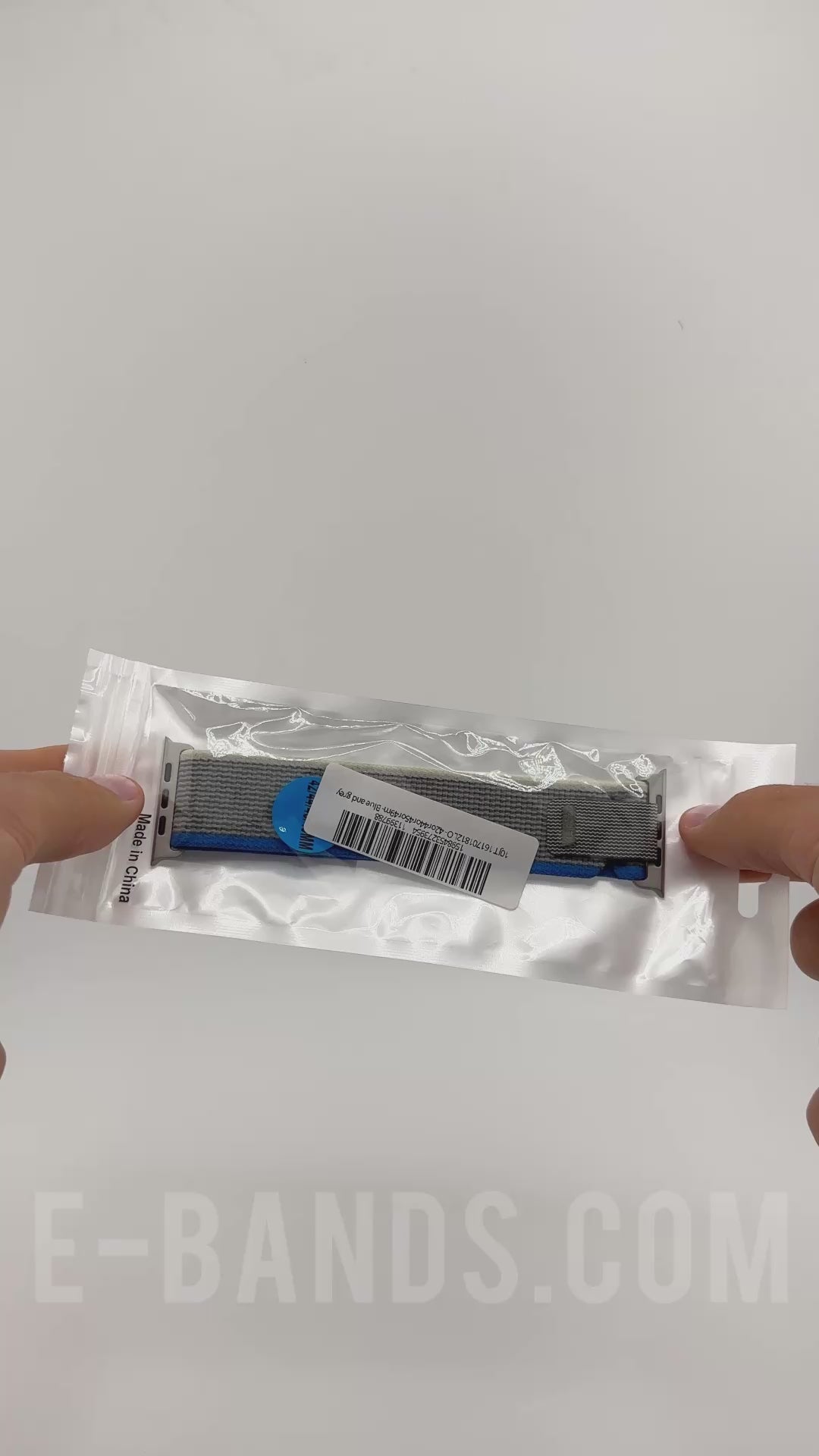 close up unpacking and review of apple watch trail loop